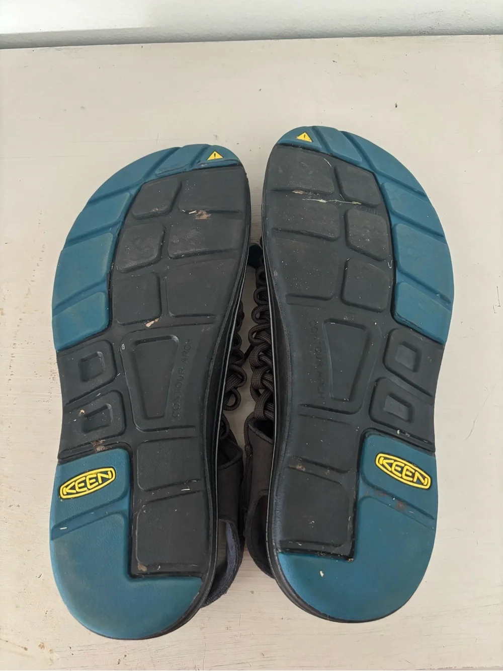 Keen Mens Size 9.5 Uneek Sandals Black Braided Cord Hybrid Outdoor Shoes 1014974
